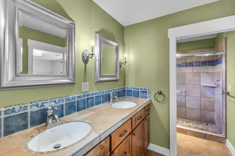 Bath - 61438 Linton Loop, Bend, OR 97702 photo 2 of 5