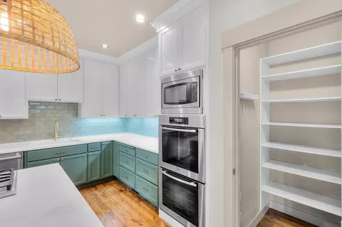 Kitchen - 61438 Linton Loop, Bend, OR 97702 photo 5 of 5
