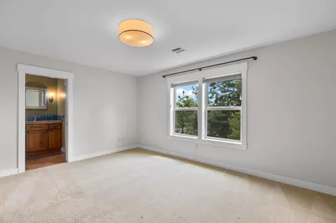 Bedroom - 61438 Linton Loop, Bend, OR 97702 photo 3 of 8