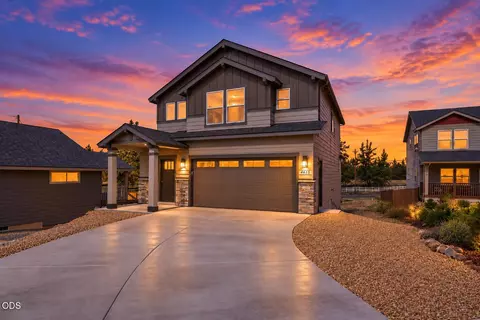 4615 SW Salmon Ave, Redmond, OR 97756