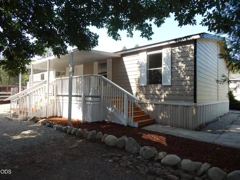 21 Brophy Way UNIT 23, Shady Cove, OR 97539