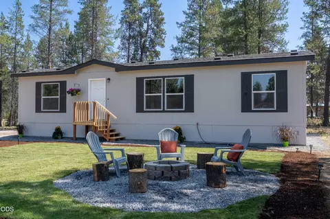 17033 Cagle Rd, La Pine, OR 97739 photo 2