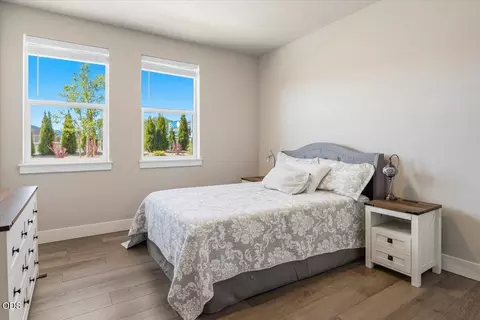 Bedroom - 20534 Empire Ave, Bend, OR 97701 photo 1 of 5
