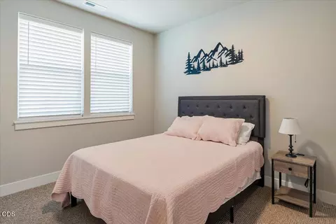 Bedroom - 20534 Empire Ave, Bend, OR 97701 photo 2 of 5