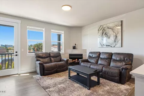 Living - 20534 Empire Ave, Bend, OR 97701 photo 2 of 2
