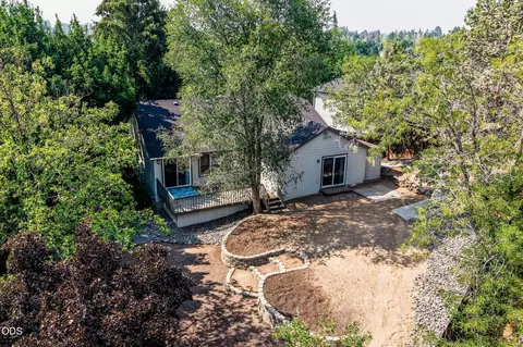 Exterior - 1961 NE Windy Tree Ct, Bend, OR 97701 photo 13 of 13
