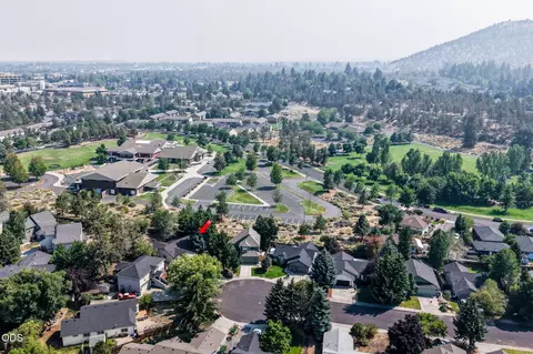 View/Area - 1961 NE Windy Tree Ct, Bend, OR 97701 photo 5 of 6