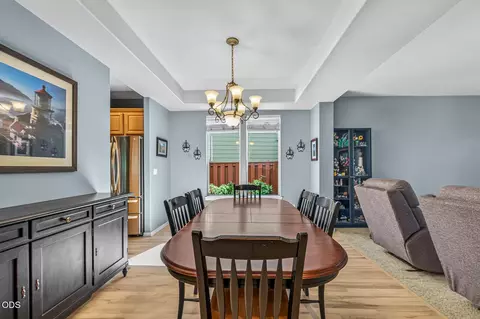 Dining - 61042 Chamomile Pl, Bend, OR 97702 photo 3 of 6