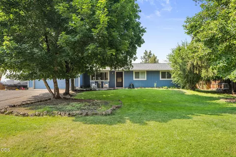 Exterior - 63385 Omer Dr, Bend, OR 97701 photo 13 of 15