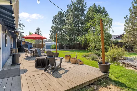 Exterior - 63385 Omer Dr, Bend, OR 97701 photo 9 of 15