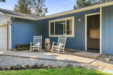 Exterior - 63385 Omer Dr, Bend, OR 97701 photo 11 of 15