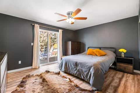 Bedroom - 63385 Omer Dr, Bend, OR 97701 photo 1 of 5