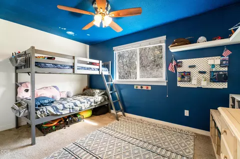 Bedroom - 63385 Omer Dr, Bend, OR 97701 photo 3 of 5