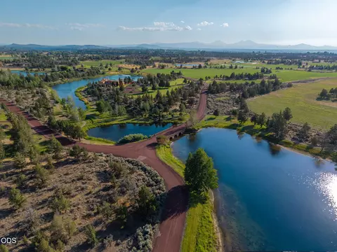 11330 NE Canyons Ranch Dr #LH 13, Terrebonne, OR 97760