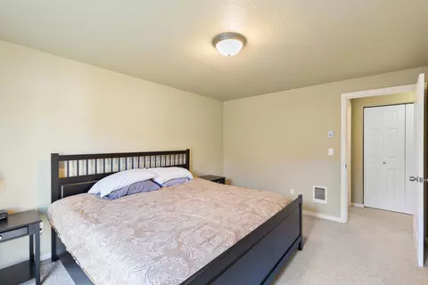 Bedroom - 986 SE Centennial St, Bend, OR 97702 photo 2 of 2
