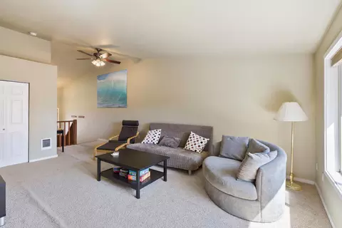 Living - 986 SE Centennial St, Bend, OR 97702 photo 3 of 3