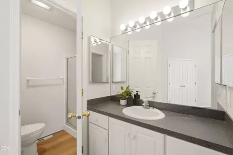 Bath - 3389 NE Stonebrook Loop, Bend, OR 97701 photo 1 of 2