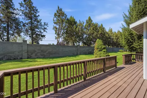 Exterior - 3389 NE Stonebrook Loop, Bend, OR 97701 photo 11 of 13