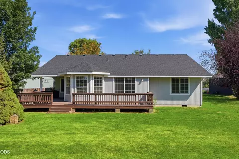 Exterior - 3389 NE Stonebrook Loop, Bend, OR 97701 photo 5 of 13