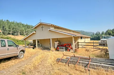 Exterior - 7763 Thompson Creek Rd, Applegate, OR 97530 photo 21 of 23