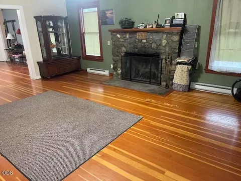 Living - 7763 Thompson Creek Rd, Applegate, OR 97530 photo 3 of 9