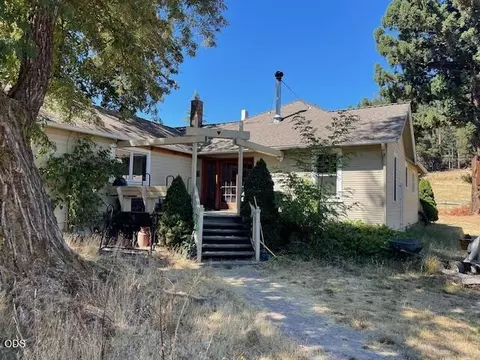 Exterior - 7763 Thompson Creek Rd, Applegate, OR 97530 photo 5 of 23