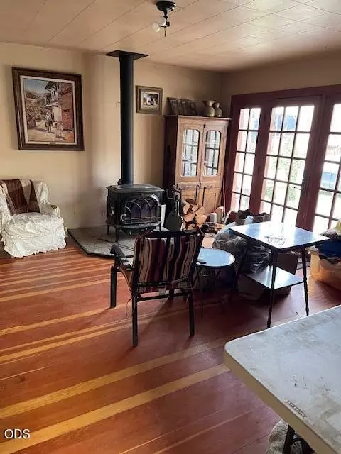 Living - 7763 Thompson Creek Rd, Applegate, OR 97530 photo 7 of 9