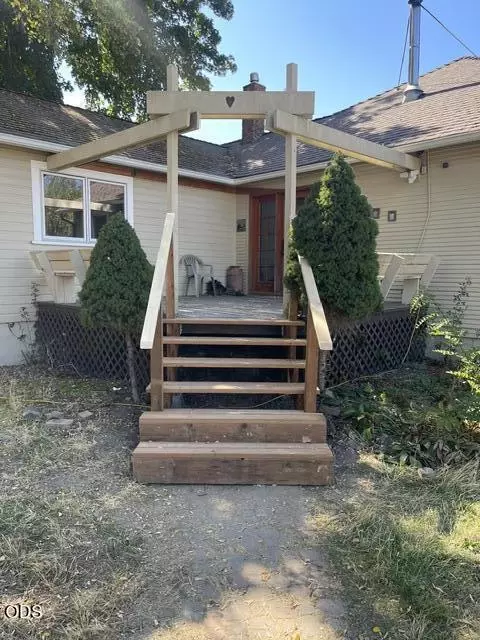 Exterior - 7763 Thompson Creek Rd, Applegate, OR 97530 photo 2 of 19