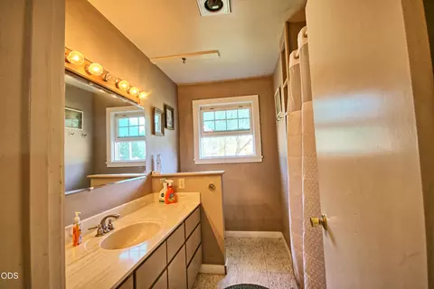Bath - 7763 Thompson Creek Rd, Applegate, OR 97530 photo 1 of 1