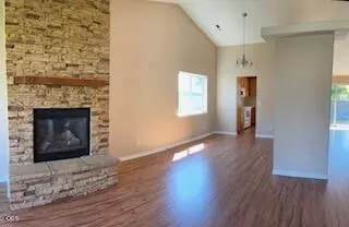 Living - 420 Westminster Dr, Eagle Point, OR 97524 photo 2 of 2