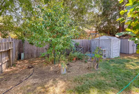Exterior - 685 Talbot St, Eagle Point, OR 97524 photo 8 of 8
