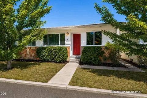Exterior - 130 S Main St, Phoenix, OR 97535 photo 4 of 22
