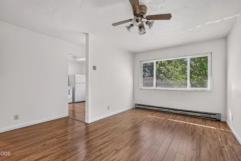 Living - 130 S Main St, Phoenix, OR 97535 photo 3 of 4
