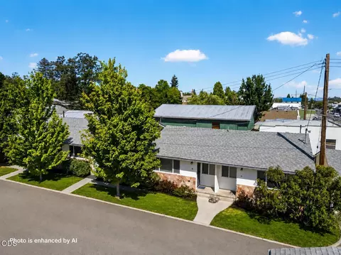 View/Area - 130 S Main St, Phoenix, OR 97535 photo 3 of 7