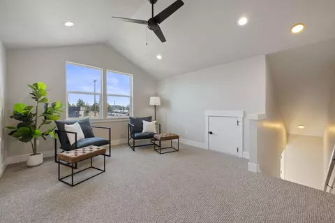 Entry Way - 20552 NEmpire Ave, Bend, OR 97701 photo 2 of 3