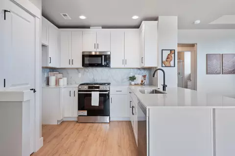 Kitchen - 20552 NEmpire Ave, Bend, OR 97701 photo 1 of 3