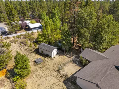 Exterior - 16046 Dyke Rd, La Pine, OR 97739 photo 3 of 14