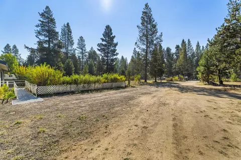 Exterior - 16046 Dyke Rd, La Pine, OR 97739 photo 13 of 14
