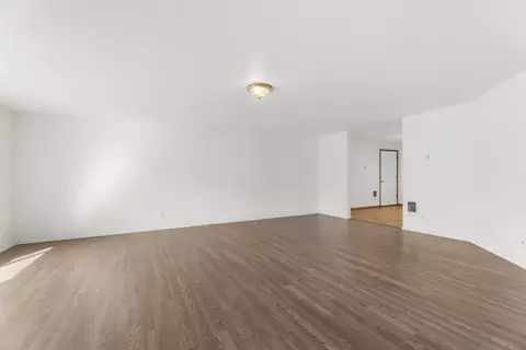 Living - 16046 Dyke Rd, La Pine, OR 97739 photo 5 of 7