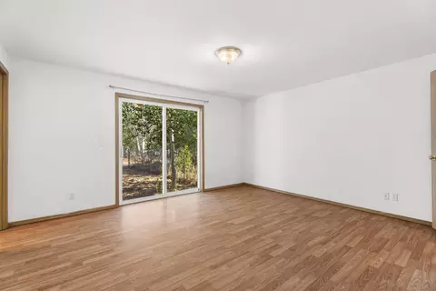 Bedroom - 16046 Dyke Rd, La Pine, OR 97739 photo 5 of 6