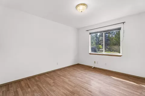 Bedroom - 16046 Dyke Rd, La Pine, OR 97739 photo 1 of 6