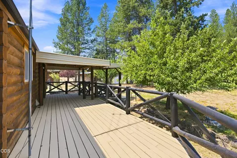 Exterior - 145111 Lanewood Dr, La Pine, OR 97739 photo 4 of 12