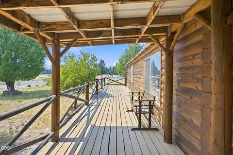 Exterior - 145111 Lanewood Dr, La Pine, OR 97739 photo 2 of 12