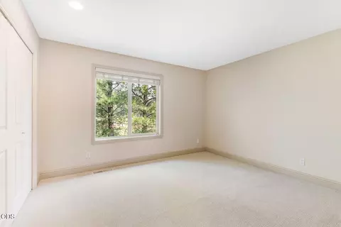 Bedroom - 61524 Tam Mcarthur Loop, Bend, OR 97702 photo 3 of 3
