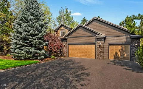 Exterior - 61524 Tam Mcarthur Loop, Bend, OR 97702 photo 3 of 12