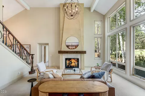Living - 61524 Tam Mcarthur Loop, Bend, OR 97702 photo 5 of 7