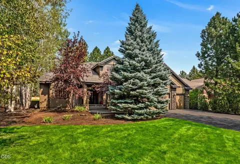Exterior - 61524 Tam Mcarthur Loop, Bend, OR 97702 photo 4 of 12