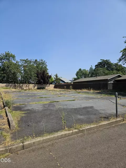 way way, Medford, OR 97504