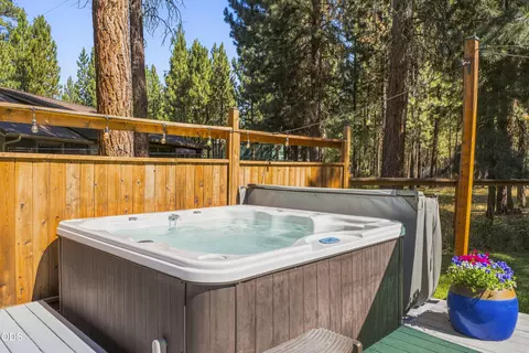 Exterior - 15375 Ponderosa Loop, La Pine, OR 97739 photo 6 of 25