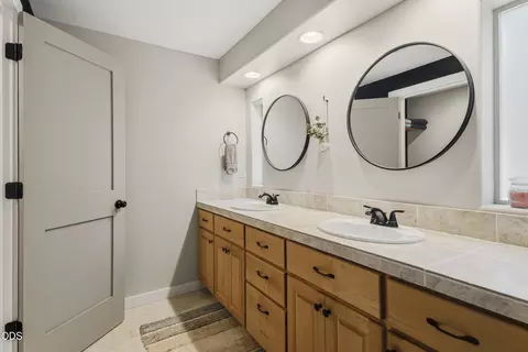 Bath - 15375 Ponderosa Loop, La Pine, OR 97739 photo 1 of 4
